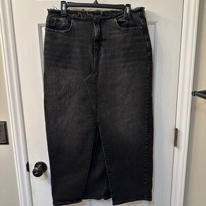 Wild Fable Black Denim Skirt: Size 10